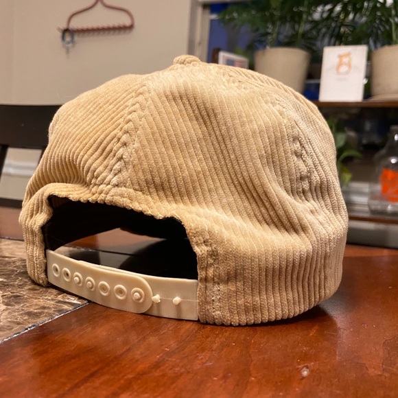 Vintage 70’s Corduroy Hat w/ Embroidered Deer - Picture 2 of 6